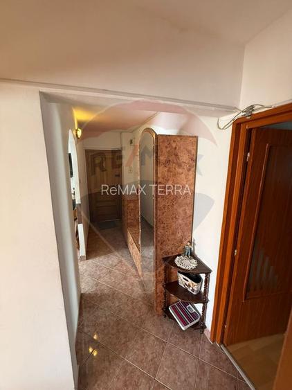 DE INCHIRIAT Apartament 2 camere cu garaj zona Europa - 10