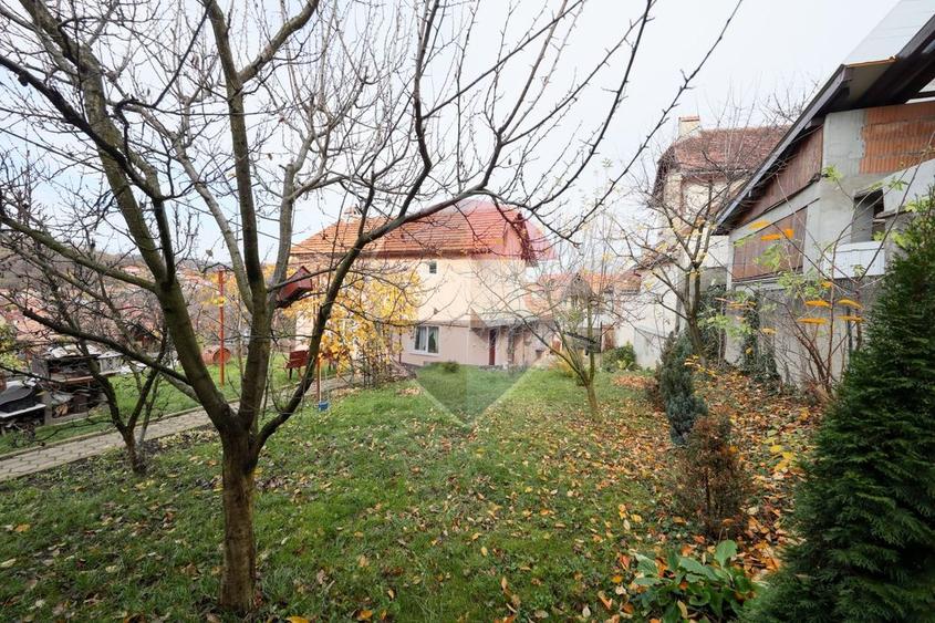 Apartament cochet cu 2 camere, curte și parcare Centrul Istoric, Șchei