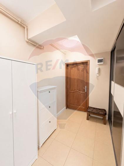 Apartament de vânzare zona Peninsula Constanta zona Cazino Bloc Nou