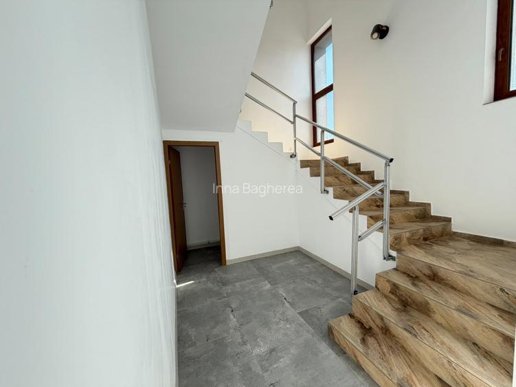 Spatiu comercial de inchiriat – Bd. Muncii | Panou publicitar propriu + Parcare  - 2