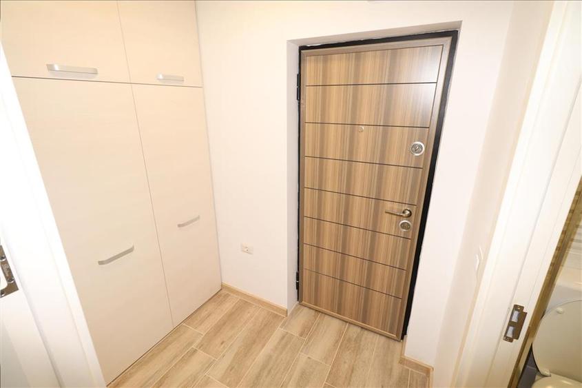 Garsoniera renovata si mobilata zona Big Marelbo