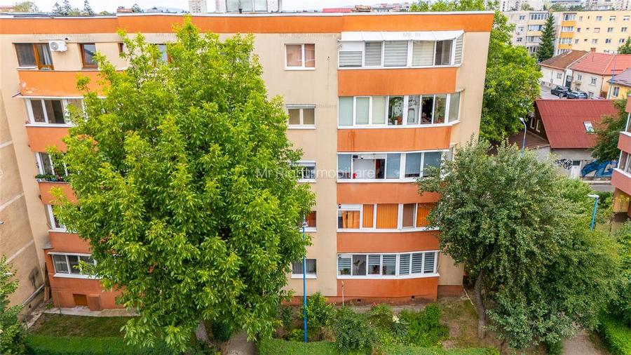 Apartament 2 camere | 2 balcoane | decomandat | Codrul Cosminului - 20