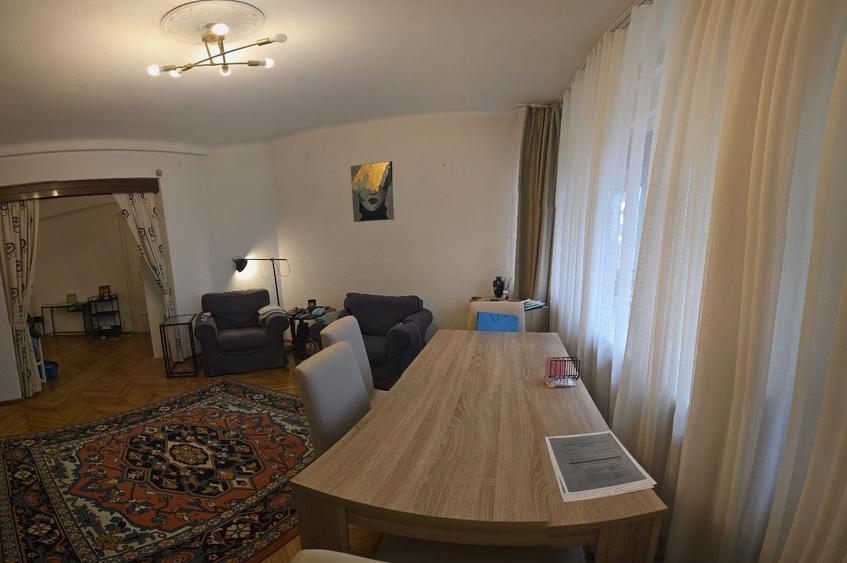 Apartament 5 camere 135mp utili cu Garaj Universitate
