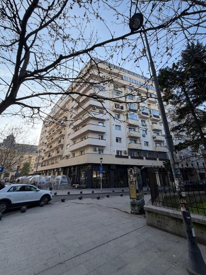 Universitate foarte aproape de metrou, bloc 1982 reabilitat termic, etaj1, 106mp