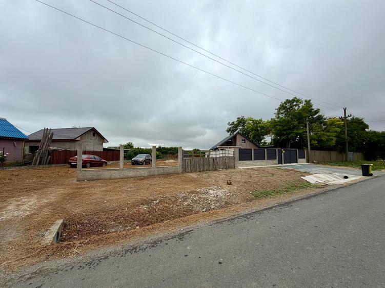 Corbu Teren intravilan 1515 mp de vanzare langa Lacul Corbu 99000 euro