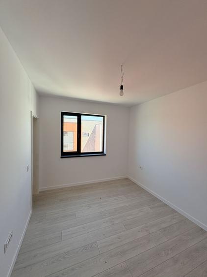 3 CAMERE, ZONA EXCELENTĂ, 2 MINUTE PÂNĂ LA PRINCIPALA