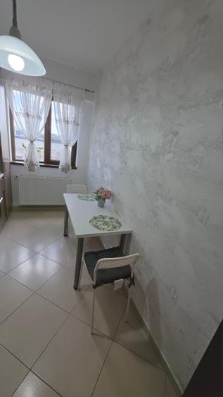 Inchiriere apartament decomandat 2 camere 60 mp.