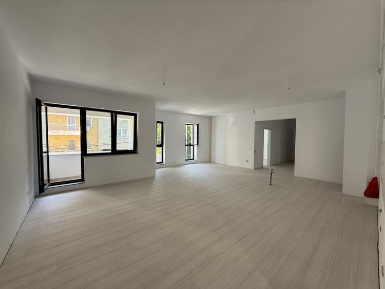4 camere bloc nou, Zona Nerva Traian, Metrou Timpuri Noi