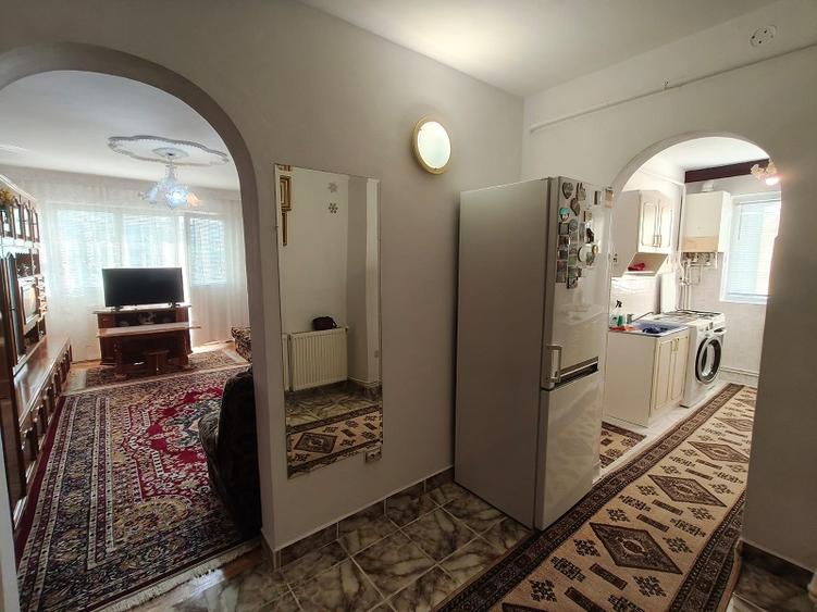 Apartament 2 camere Alexandru Cel Bun