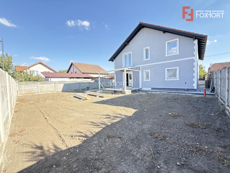 Casa individuala cu 5 camere | 501 mp teren | Toate utilitatile | Sacalaz