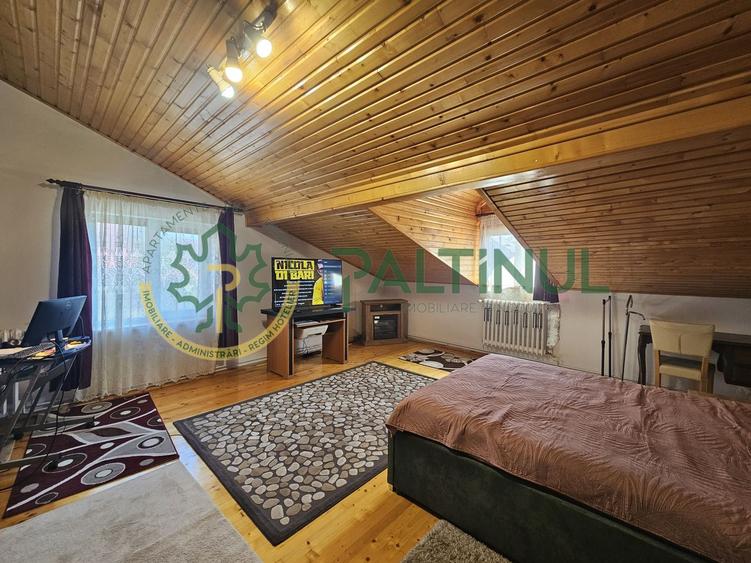 Apartament 3 camere de vanzare, zona centrala, langa Parcul Sub Arini
