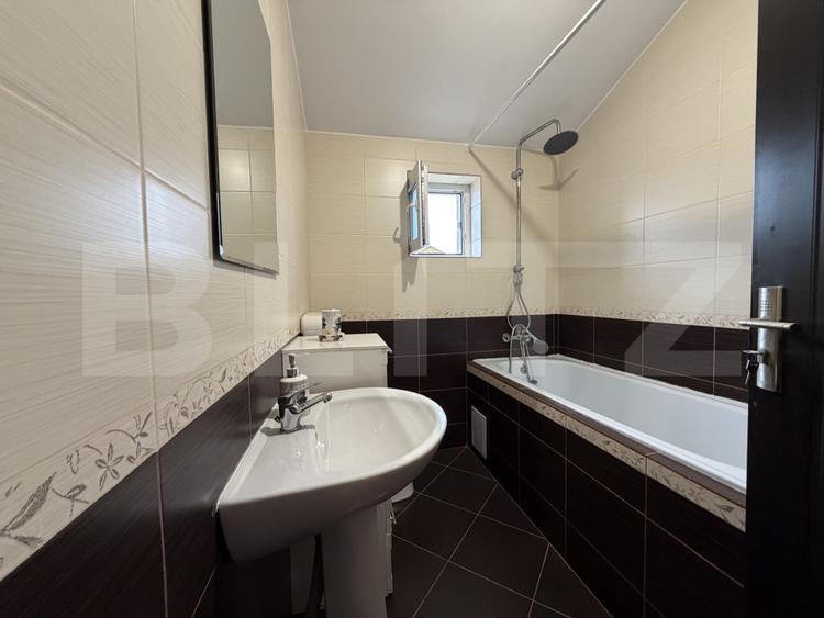 Apartament cu 2 camere, 45 mp, zona Centrala