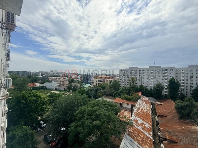 Apartament 2 camere de vânzare Intrarea Dr Felix - Piața Victoriei - mobilat
