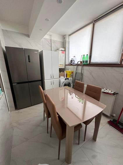 Apartament 4 camere de Vanzare Bragadiru ( zona foarte buna )
