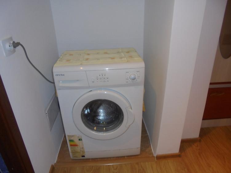 Apartament cu 2 camere - Centru - Tg. Cucu