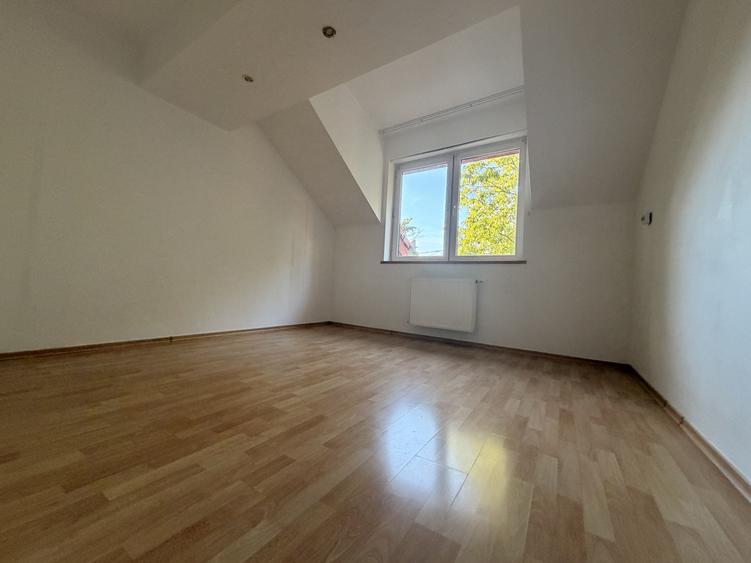 Casa individuala 5 camere, 200 mp curte, terasa, garaj - Simion Barnutiu