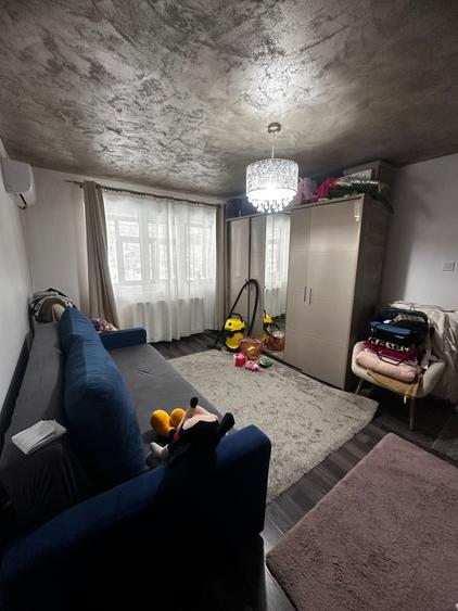Apartament cu 2 camere, zona Alexandru cel Bun