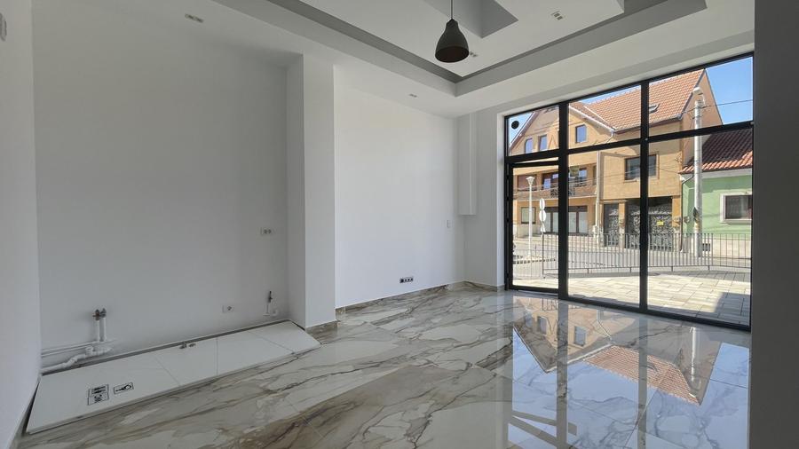Spatiu comercial de inchiriat, Prima Sucevei
