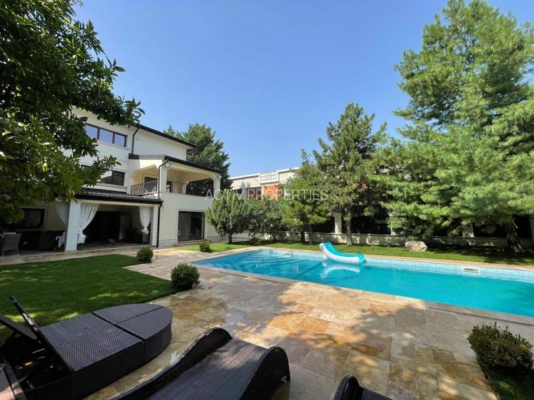 Resedinta deosebita,renovata 2023,P+2,garaj 2 loc, sauna, piscina, teren 1130 mp - 15