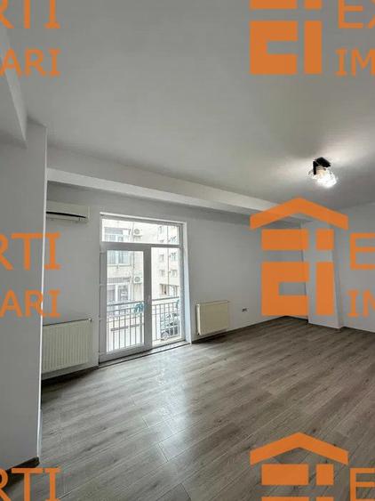 Apartament 2 Camere de Vânzare în Compozitori | Decomandat | 55 mp