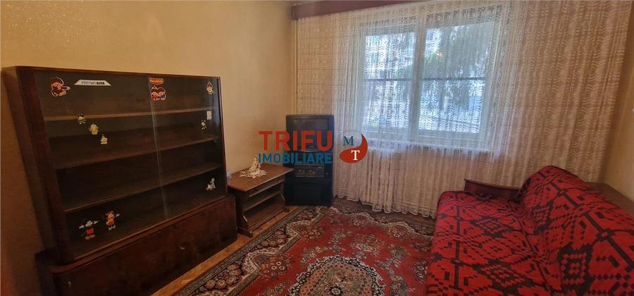 Apartament 3 camere de vanzare zona Centru