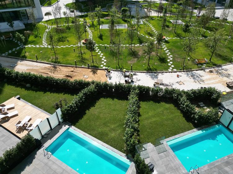 PENTHOUSE 4 CAMERE - VEDERE PANORAMICA SPRE LACUL TEI