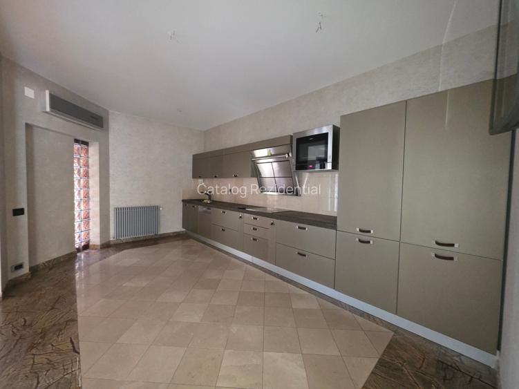 Casa de inchiriat in zona Casa Presei - Poligrafiei - 21