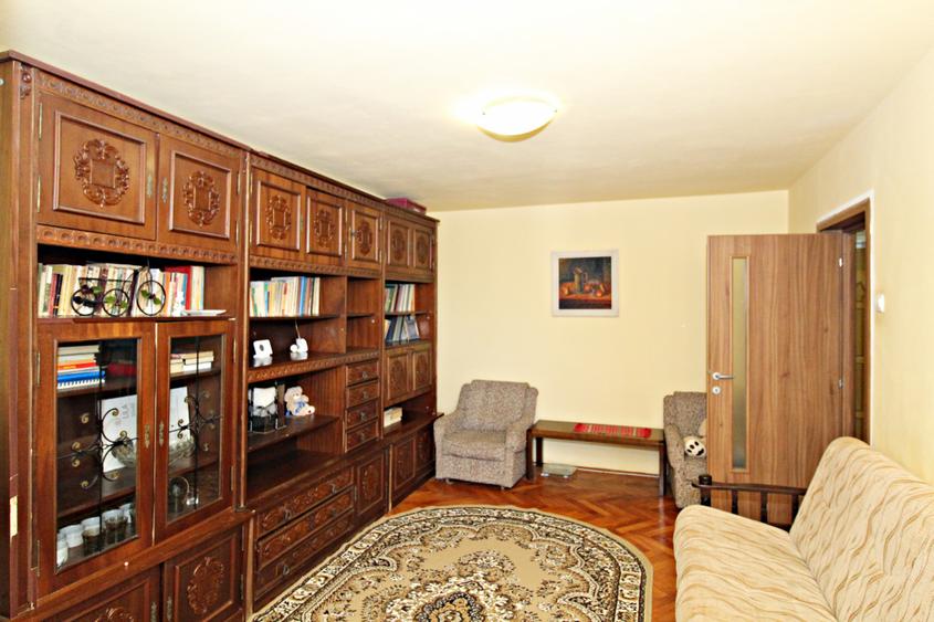 Ap. 2 camere Ciresica, aproape de Univ. Ovidius si Mamaia. Gaze