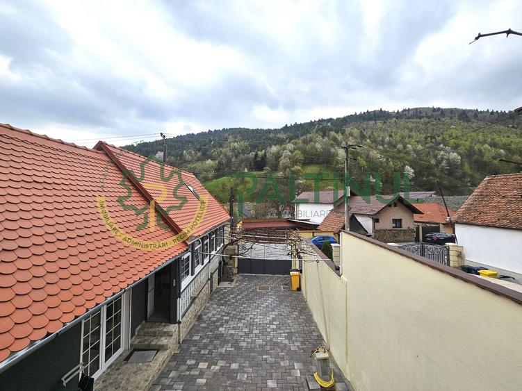 Casa de vanzare, complet renovata, în Rasinari, Sibiu