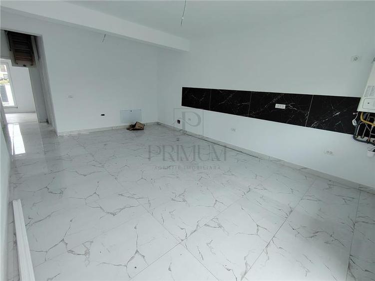 Duplex pe plan - canalizare - 4 camere