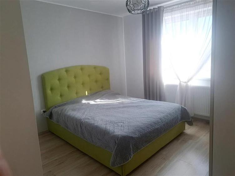 Apartament 3 camere decomandat Coresi, 2 bai, bloc nou cu lift, mobilat si util