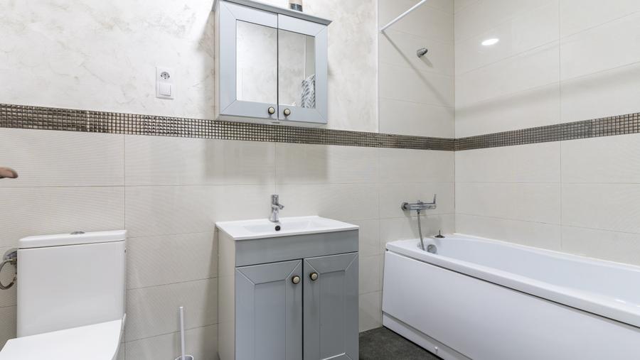 Apartament 2 camere, cart.Europa, str.Aurel Gurghianu, parcare subterana, balcon