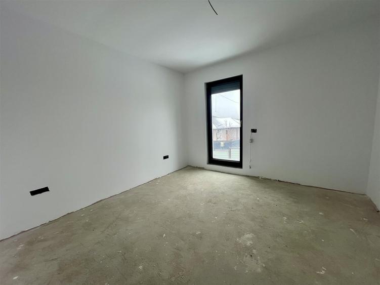 Vila D+P+E premium cu 440mp de teren in Valea Adanca