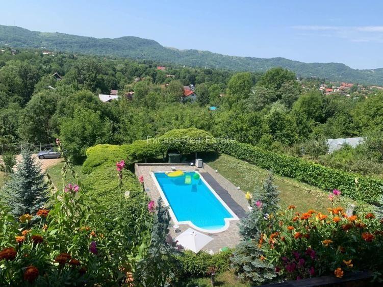 Casă Vilă cu 9 camere și piscină încălzită în localitatea Cornu - 8