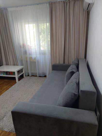 Apartament cu trei camere, Piata Resita, 77.500€