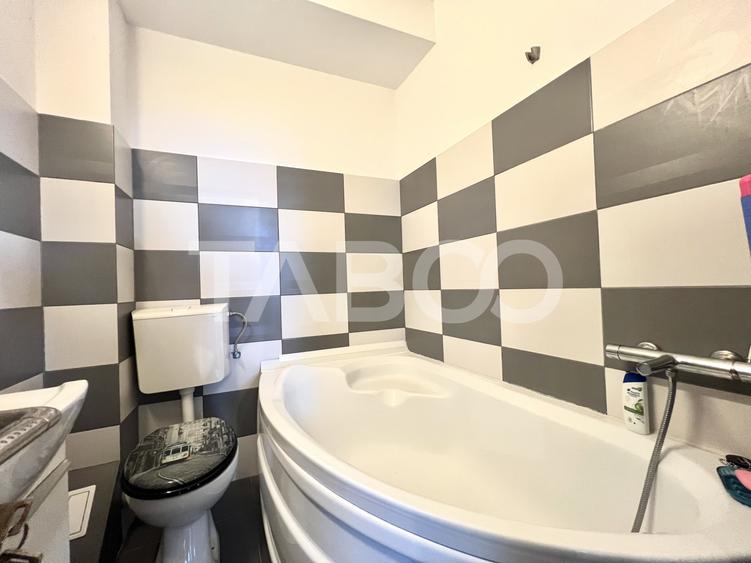 Apartament cu 3 camere pe 2 nivele zona Centrala Piata Abator