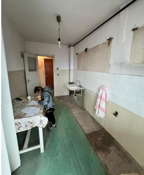 Apartament 3 camere decomandat Grivitei