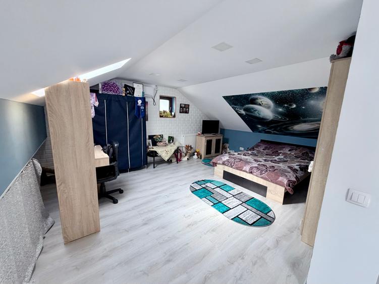 Casa P+1+M la 70m fata de STB. 5 cam. Util 132mp. Teren 183mp