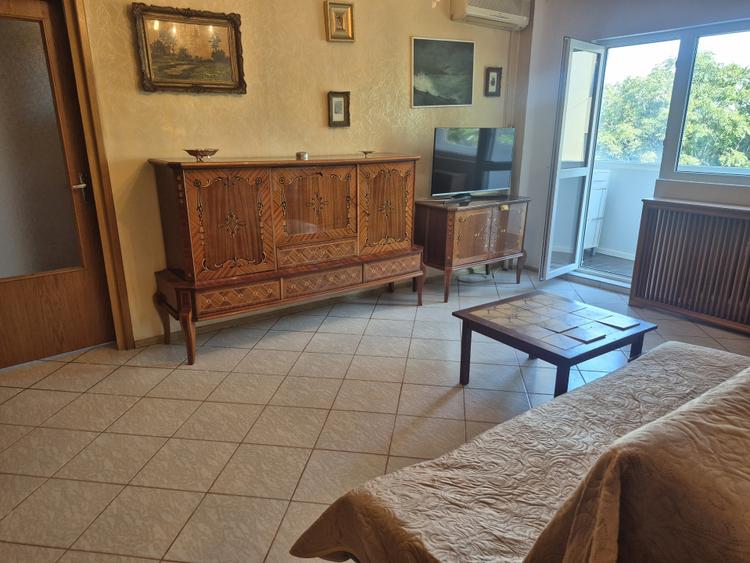 2 camere, et 4/8, strada Turda cu Ion Mihalache