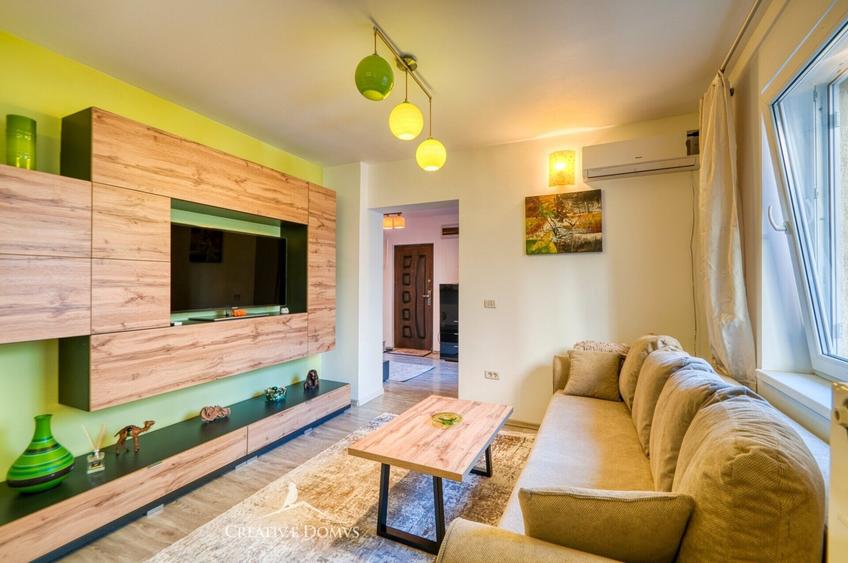Gara de Nord / Apartament cu doua camere in vila / Centrala proprie