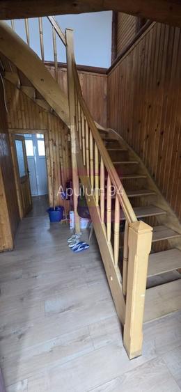 Cabana cu 4 camere de vanzare in Sinaia - 15