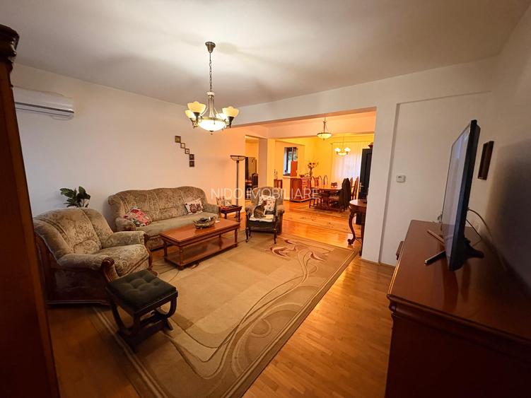 Casa Exclusivistă 9 Camere - Sector 1 - Sisesti - 722 mp. - 18