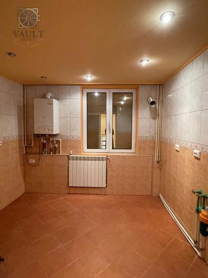 Apartament 3 camere - zona 1 Decembrie 1918
