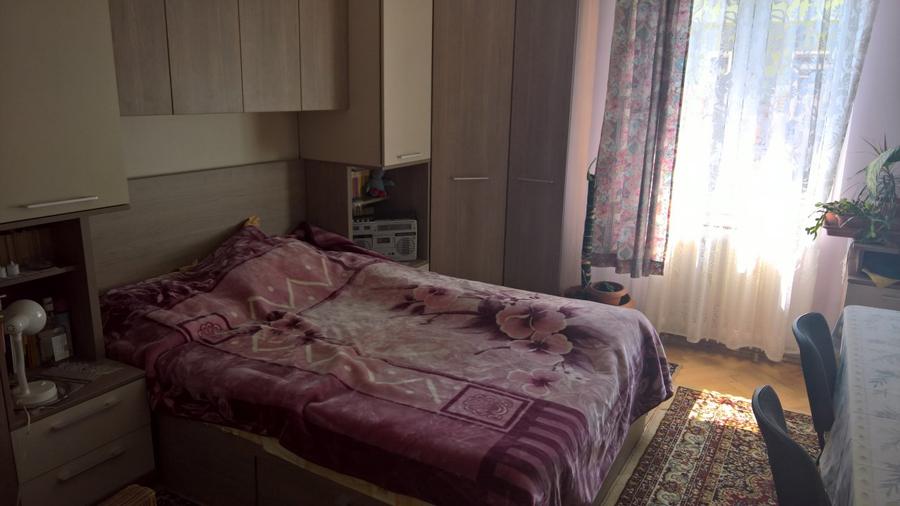 Apartament 3 camere in vila zona Colinei