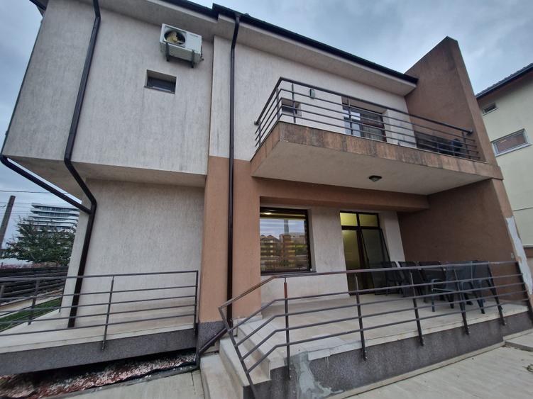 Casa 5 camere, mobilata-utilata, cu posibilitate de achiziție pina la 830mp ter