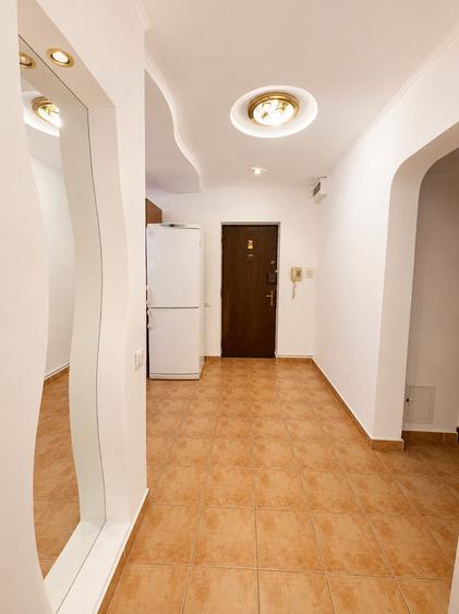 Apt 3 cam, 2 bai, centrala termica, se acceptă animale companie talie mică