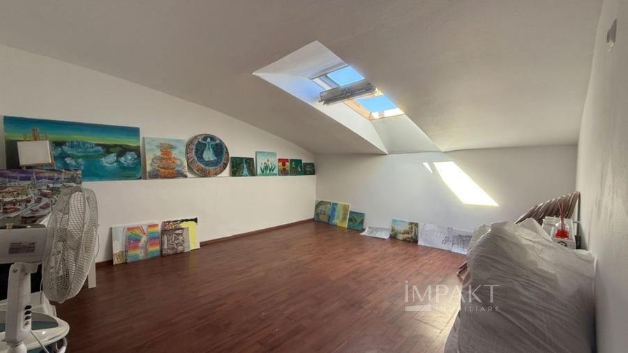 Apartament pe 3 niveluri cu 4 camere in Manastur