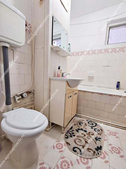 Apartament 3 camere decomandat, etaj 2, Micro 21 – centrală termica