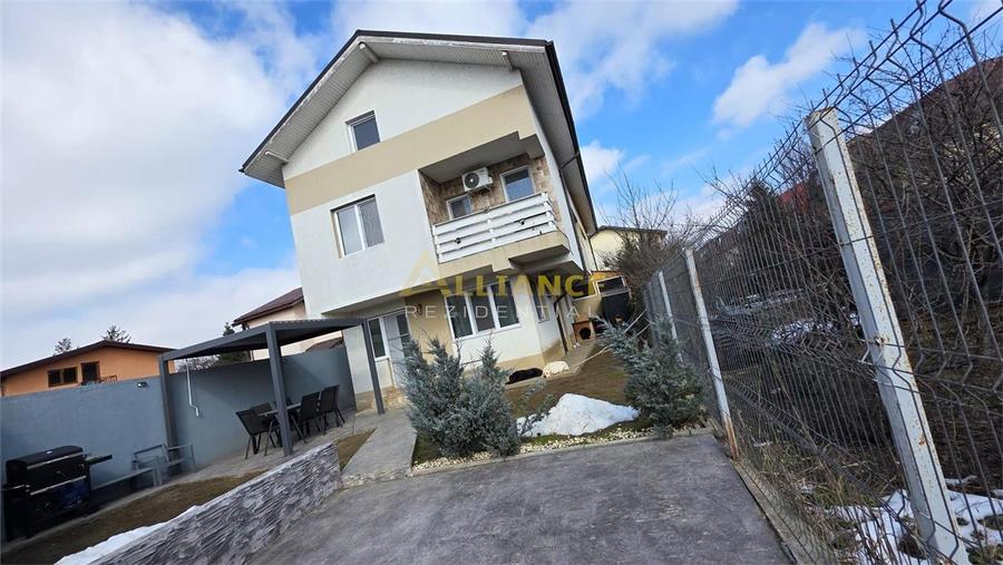 Vila duplex spatioasa in Popesti-Leordeni, langa Primarie – 4 camere + mansarda,