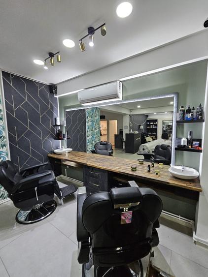 Spatiu comercial, 102 mp, salon de infrumusetare complet echipat